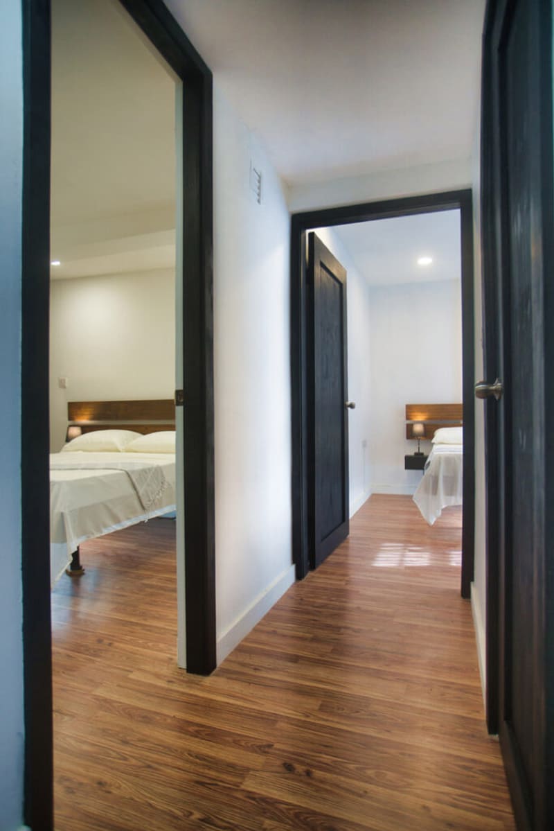 Hallway connecting the rooms at Il Blu Apartment